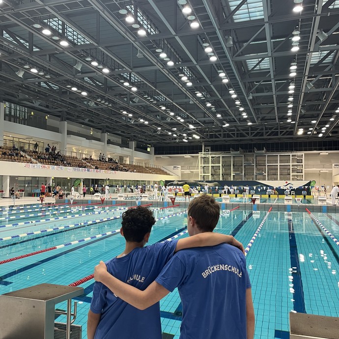 None (vergrößerte Bildansicht wird geöffnet)