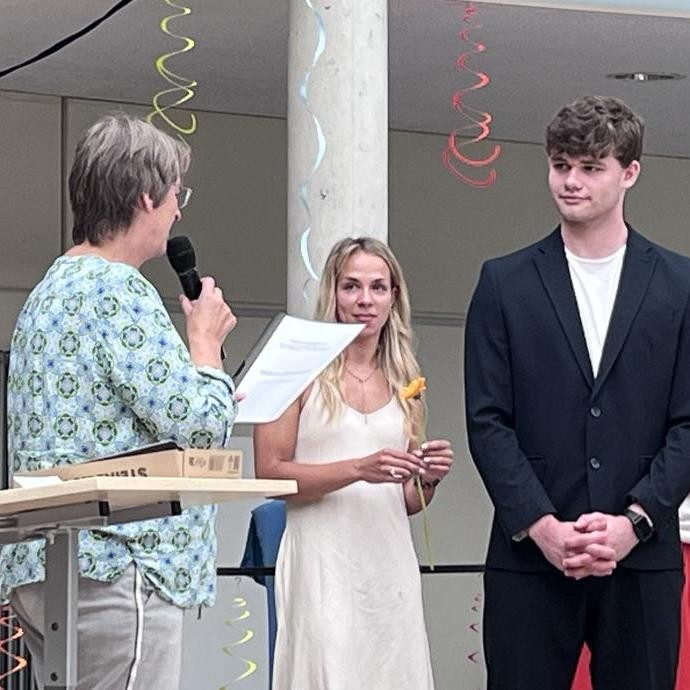 None (vergrößerte Bildansicht wird geöffnet)