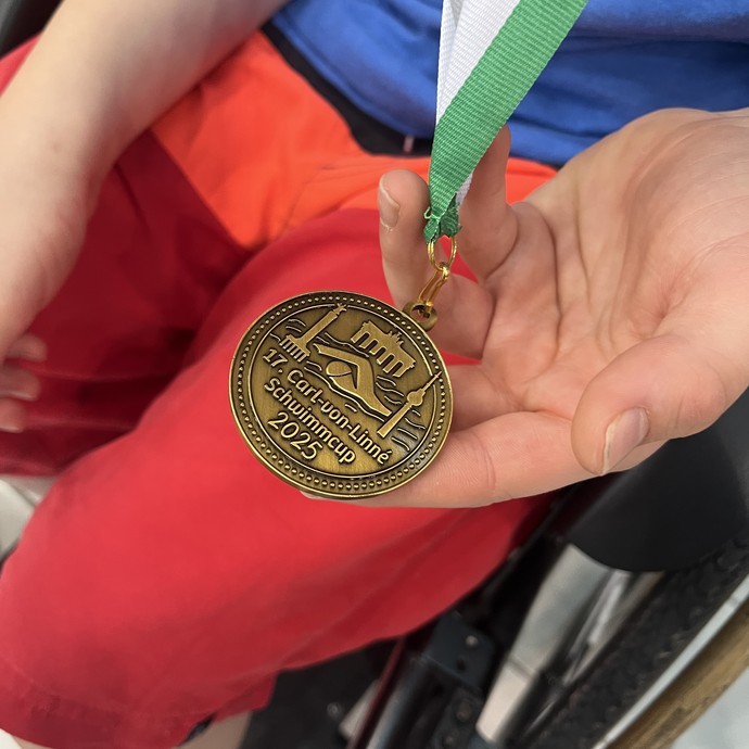 None (vergrößerte Bildansicht wird geöffnet)