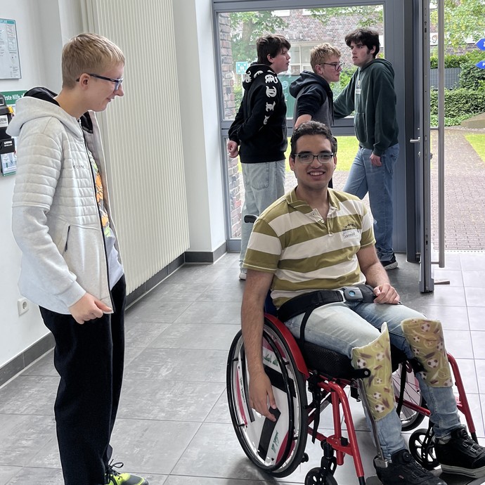 None (vergrößerte Bildansicht wird geöffnet)