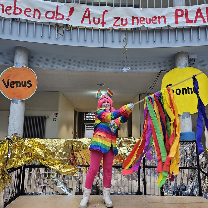 None (vergrößerte Bildansicht wird geöffnet)