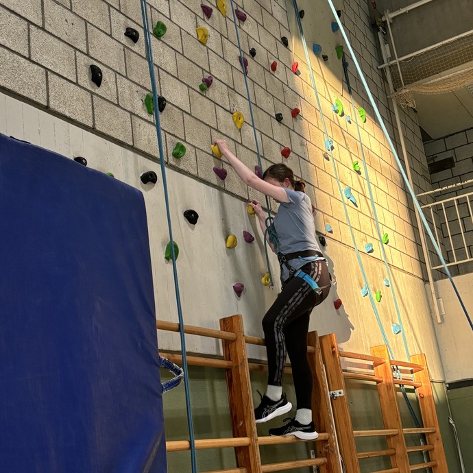 None (vergrößerte Bildansicht wird geöffnet)