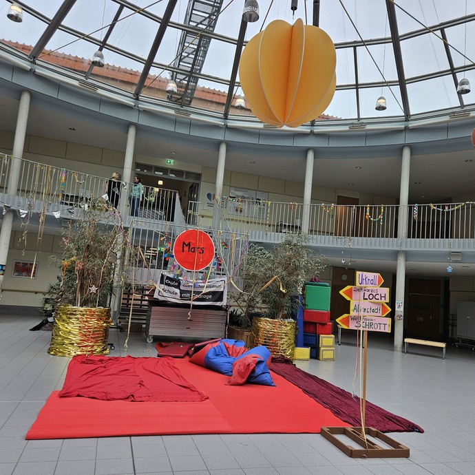 None (vergrößerte Bildansicht wird geöffnet)