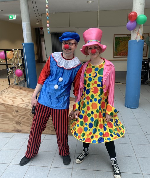 Das Foto zeigt das Karneval- Vorbereitungsteam.